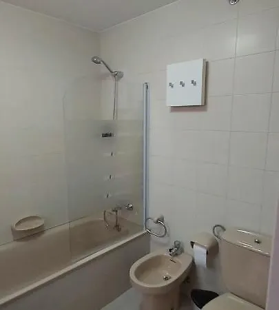 Leon Xiii Apartment