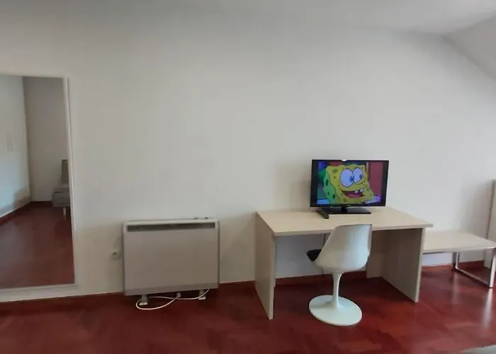 Leon Xiii Apartamento